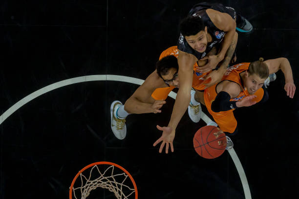 成功奠定了 成功奠定了